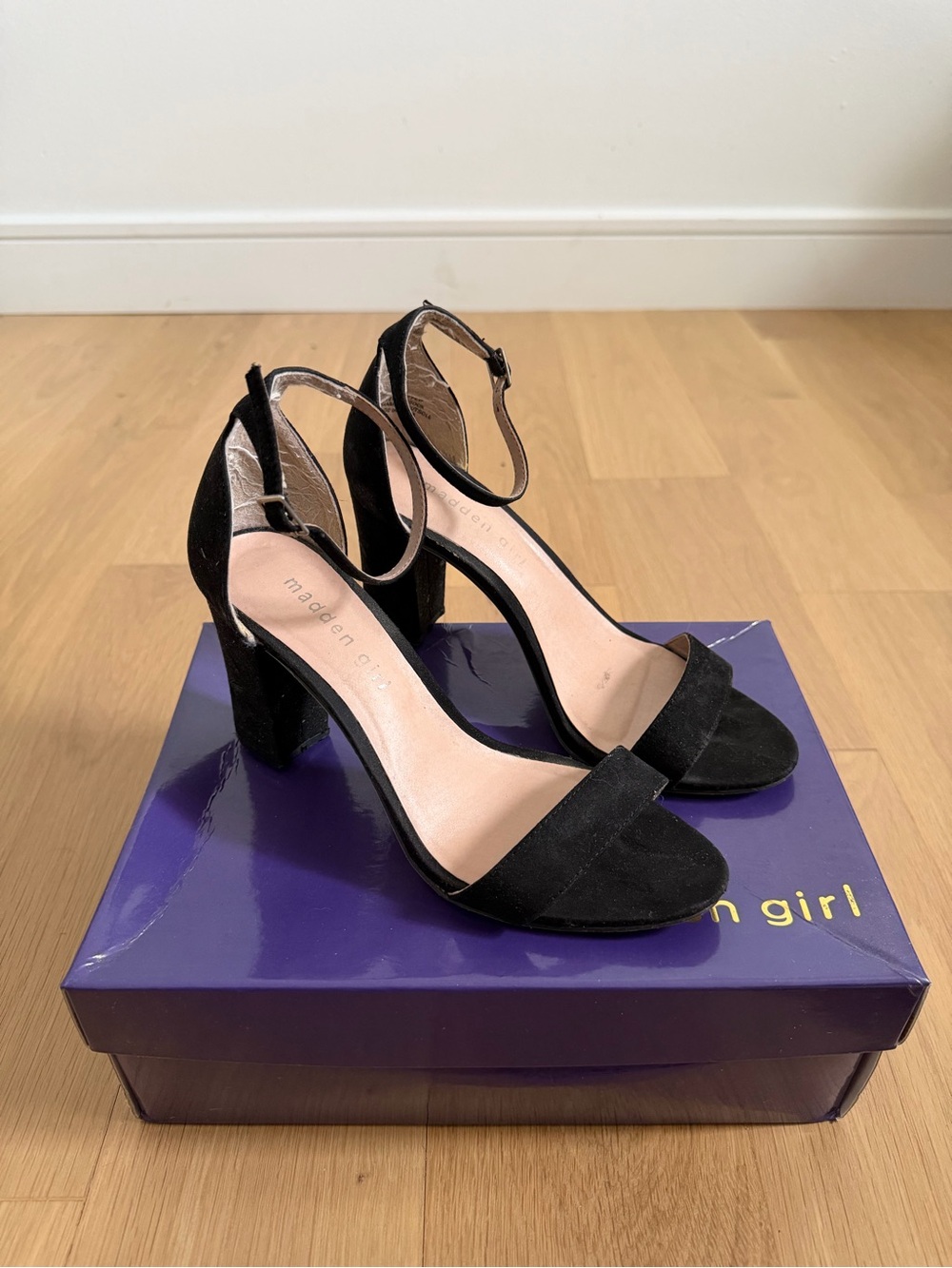 Madden Girl Black Suede Ankle-Strap Block Heel Sandals RUNS BIG